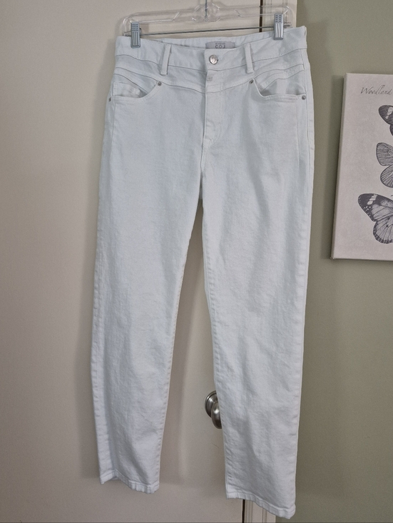 COJ Cup of Joe Denim - NWOT Cup Of Joe COJ Victoria Boyfriend White Jeans, 28